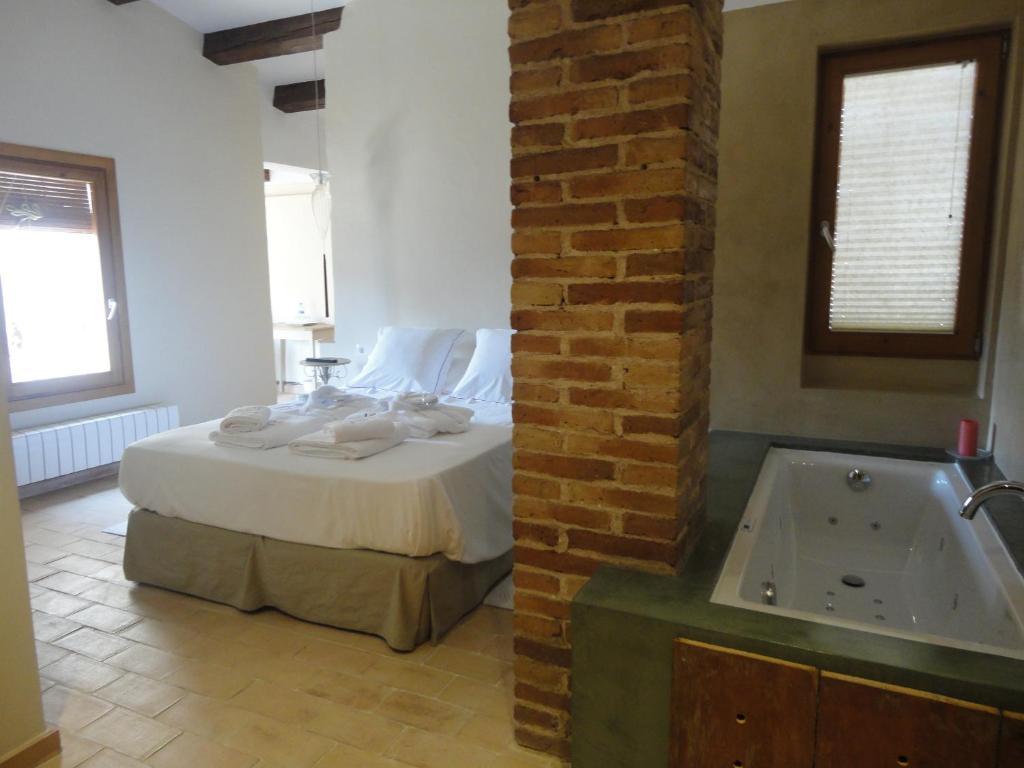 Hotel Rural Cal Torner Adults Only Guiamets Bilik gambar